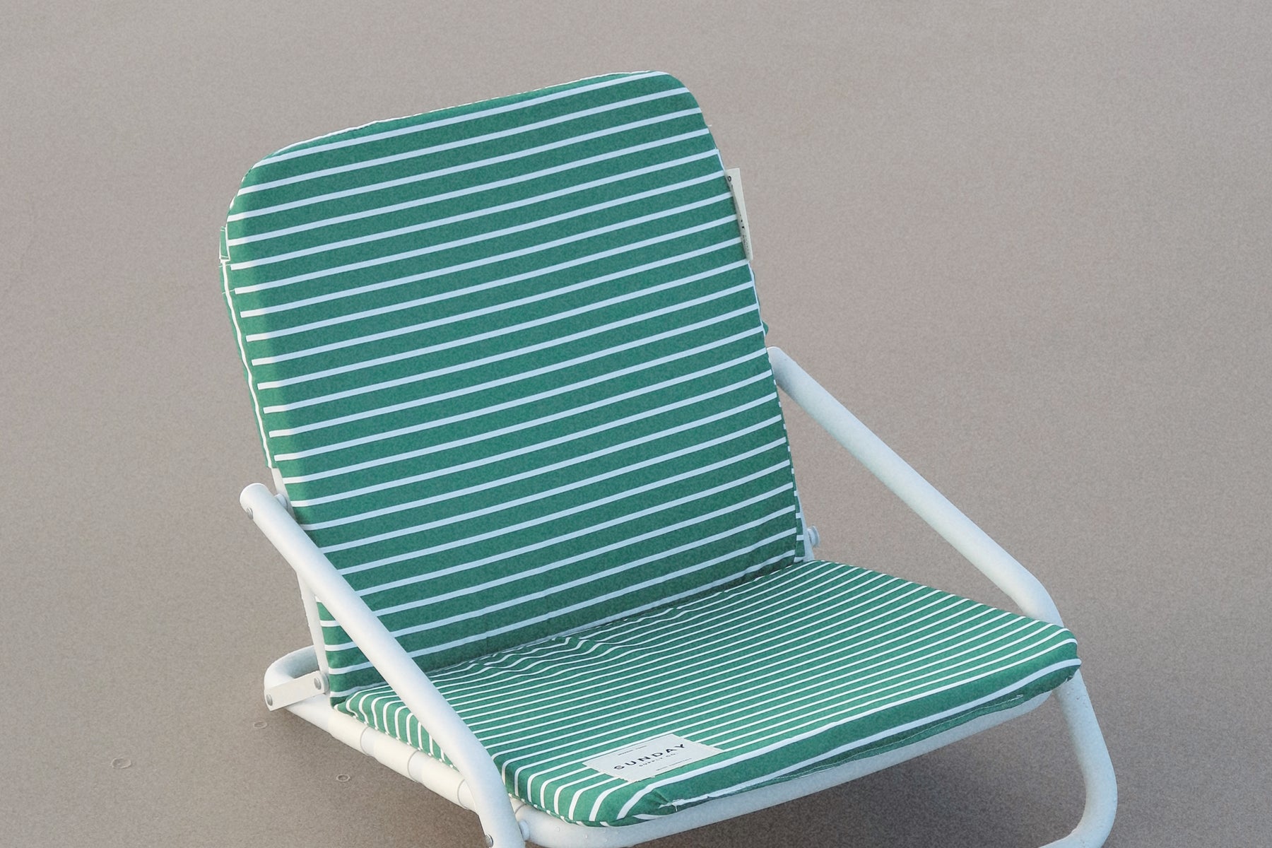 How to Choose the Right Beach Chair for Maximum Comfort