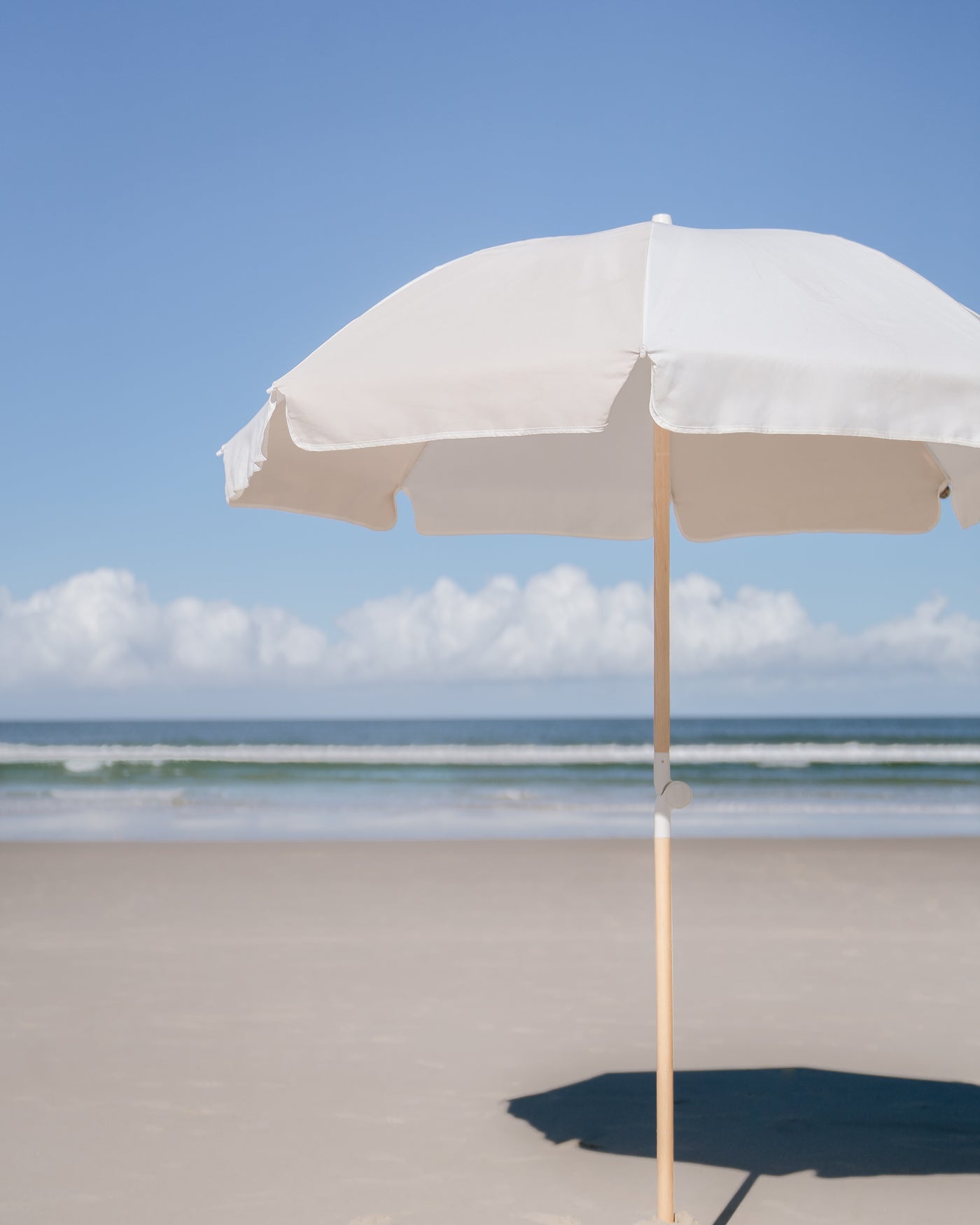 Dunes Splice Light Beach Umbrella