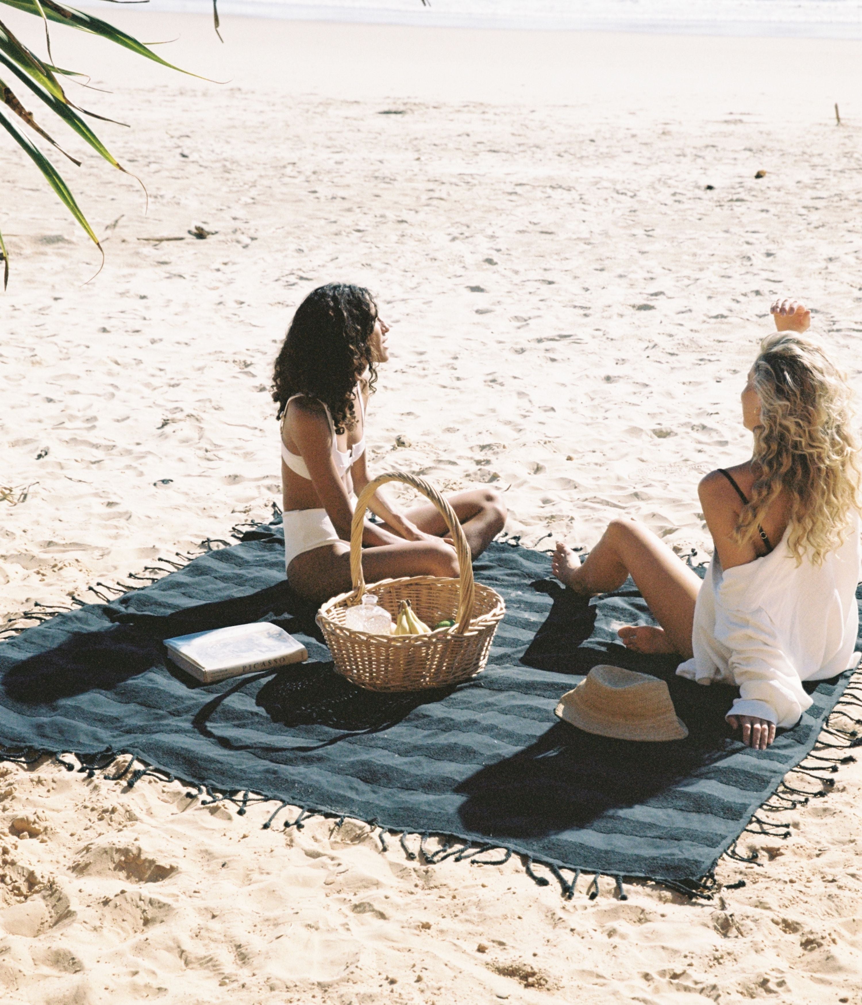 Large Black Beach & Picnic Blanket | 100% Lightweight Cotton Towel