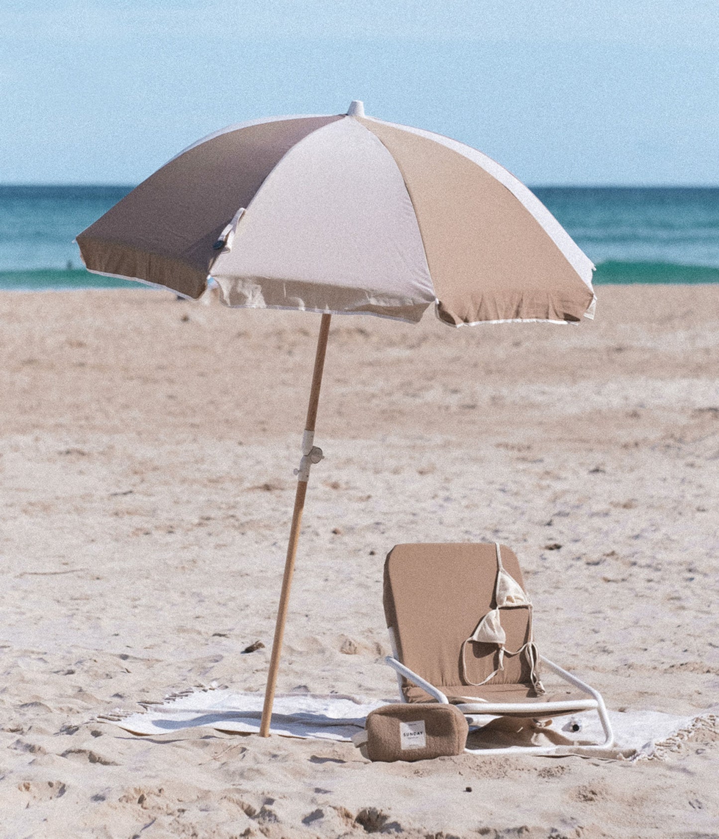 Husk Beach Chair Set